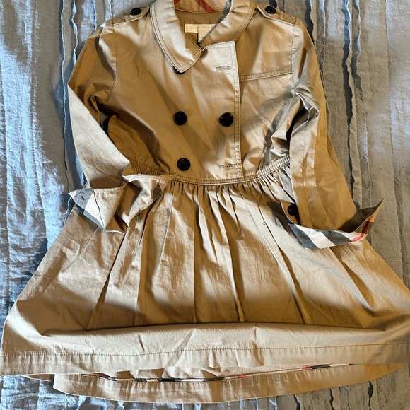 Authentic Burberry kids girls size 4 fall bundle - Picture 2 of 5